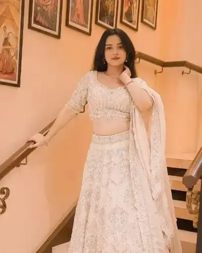 Escort Akkarampalle